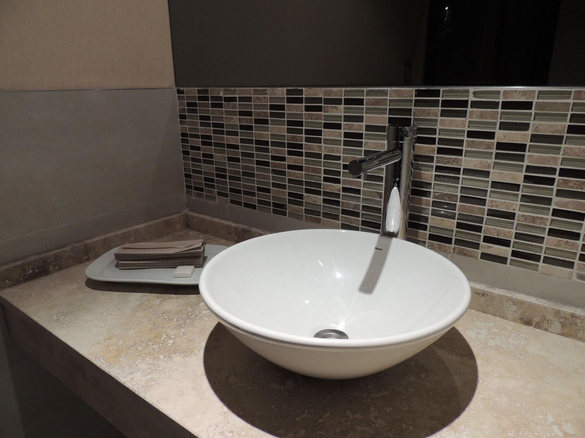 Premium Tower Suites San Luis Exterior photo