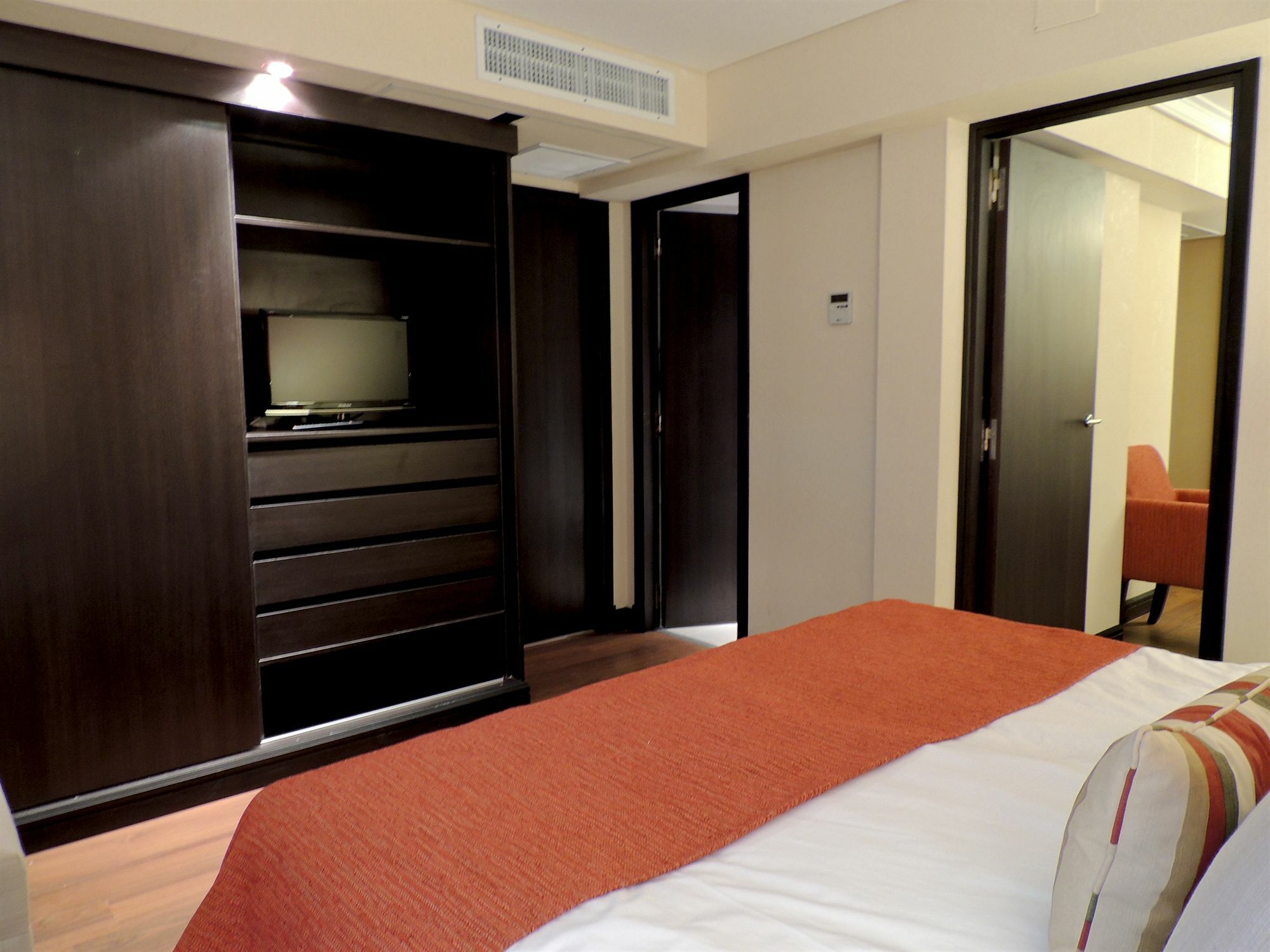 Premium Tower Suites San Luis Exterior photo